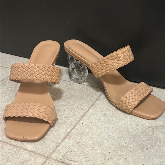 Shoes - Elegant Tan Woven Heeled Sandals